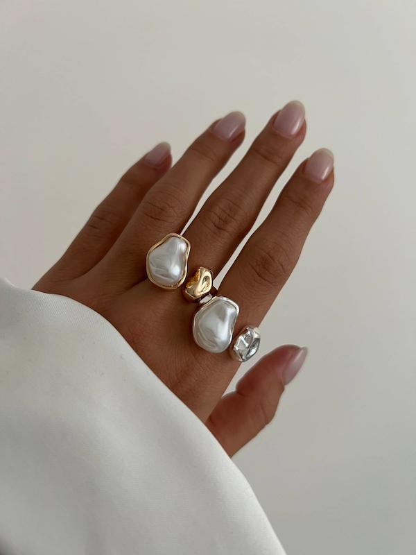 انگشتر مروارید باروک یکطرفه