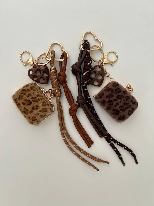 بگ چارم کیف خزی