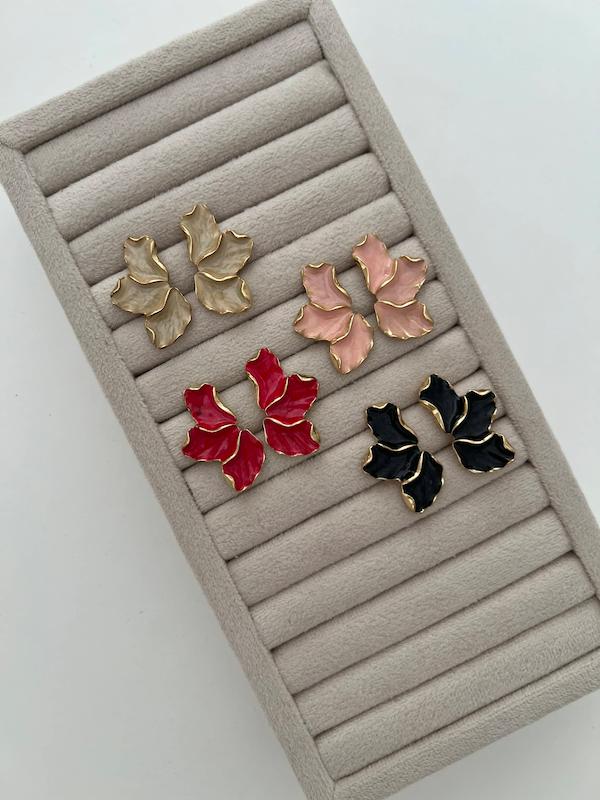 گوشواره نیمه میناکاری کوچک