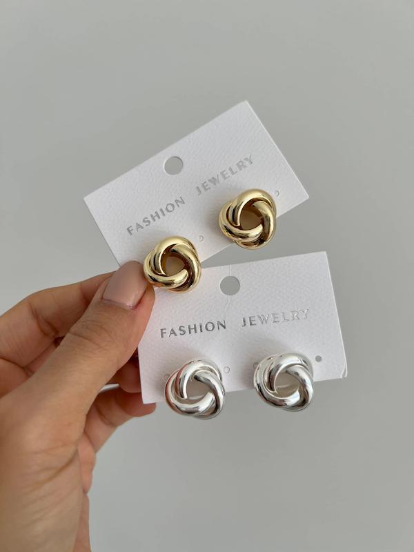 گوشواره مینیمال گره