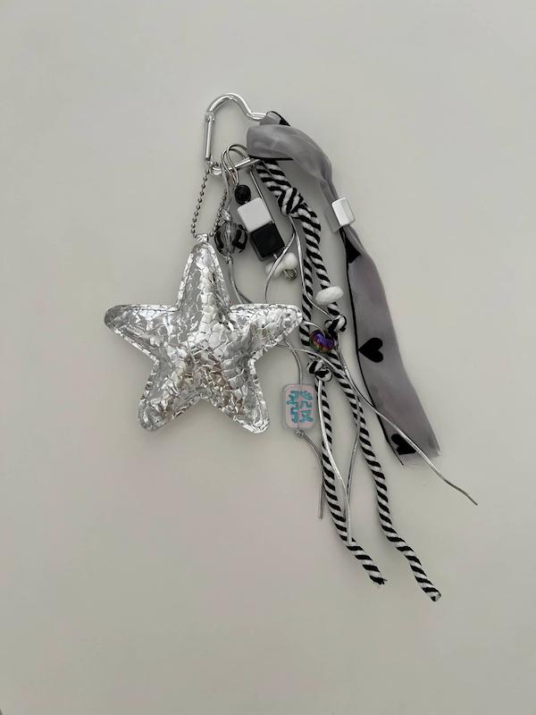 بگ چارم ستاره نقره‌ای