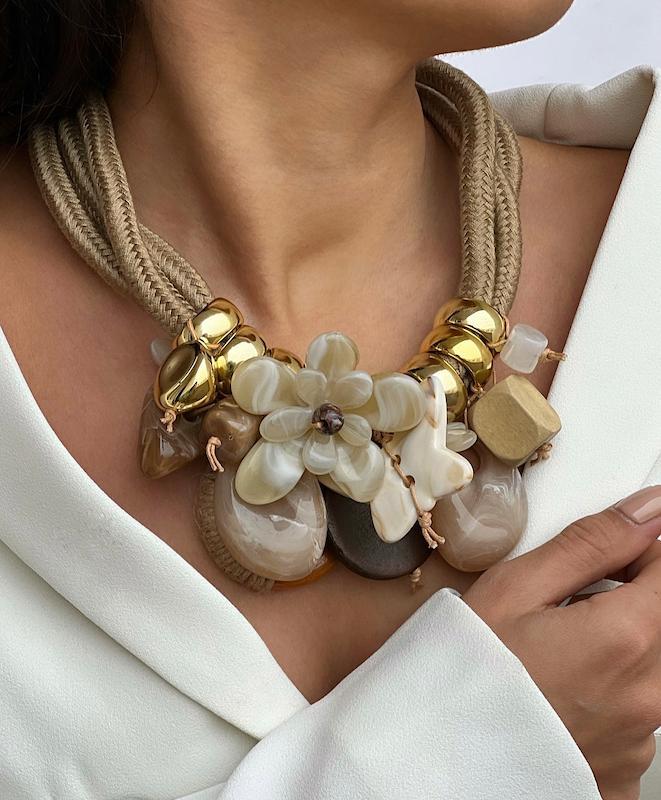 گردنبند پاییزی گل