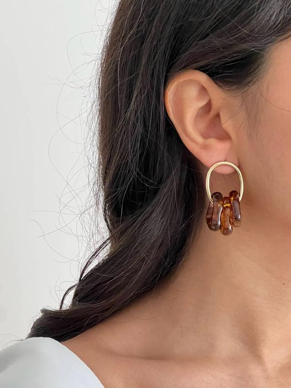 گوشواره ۳ مثلث صدفی قهوه‌ای