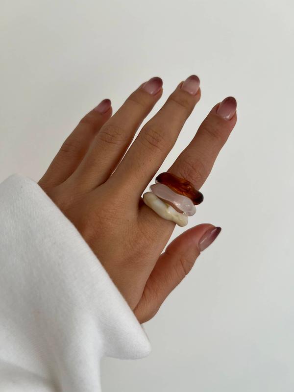 انگشتر رزینی دفرمه