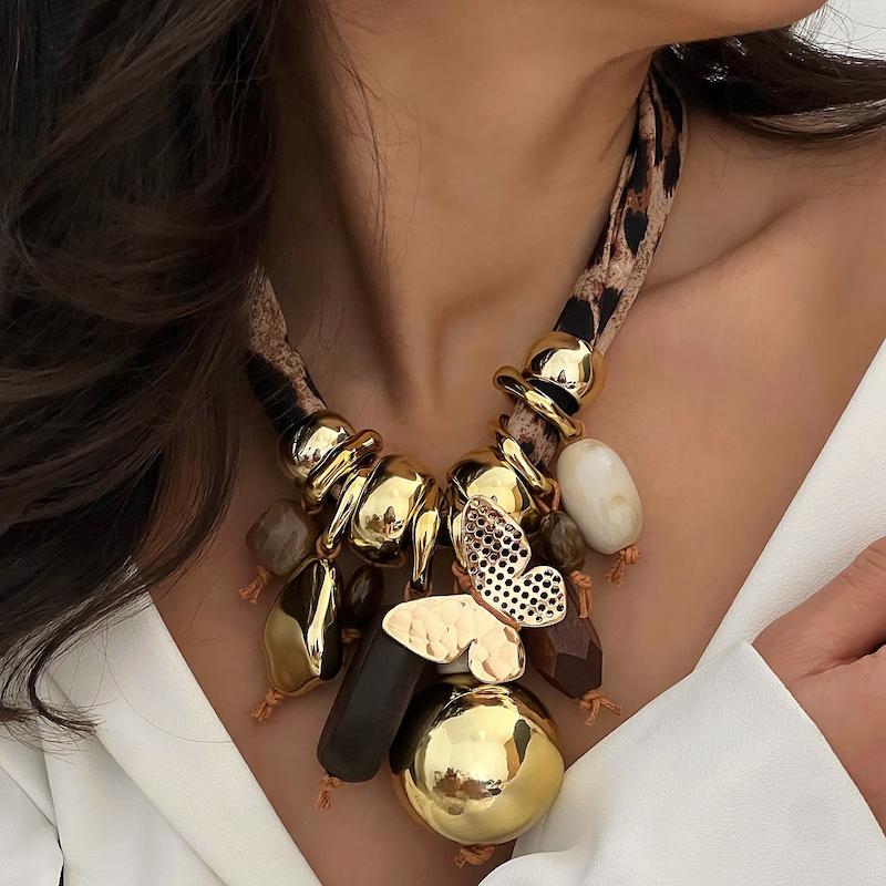 گردنبند پاییزی گوی بزرگ