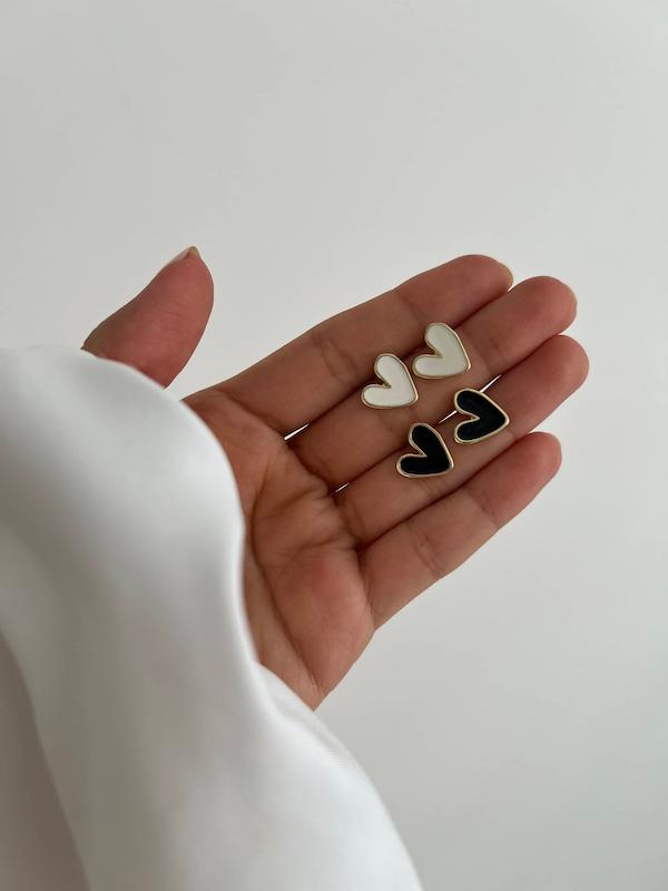 گوشواره قلب میناکاری کوچک
