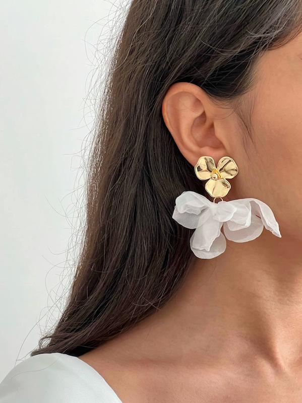 گوشواره پارچه‌ای و گل ۳گلبرگ