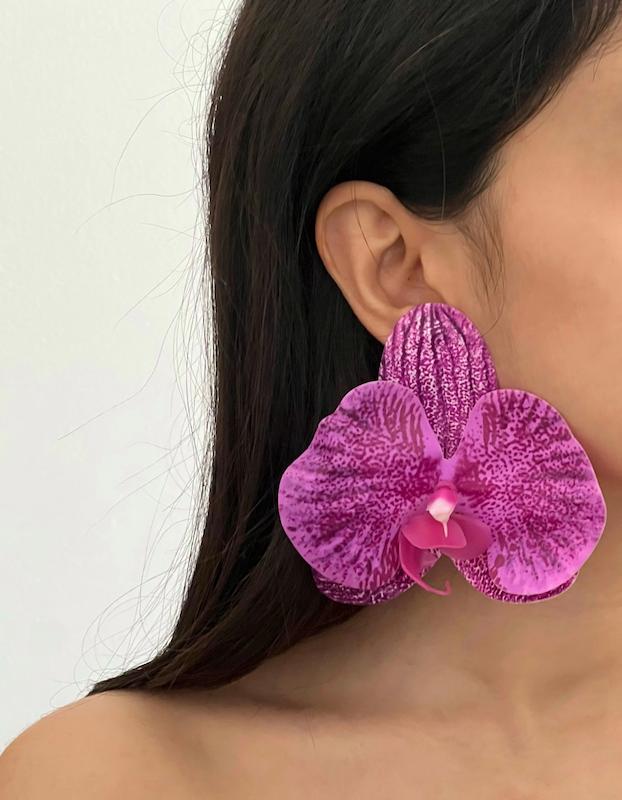 گوشواره ارکیده ارغوانی رگه‌دار