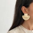 گوشواره حصیری و چوب 