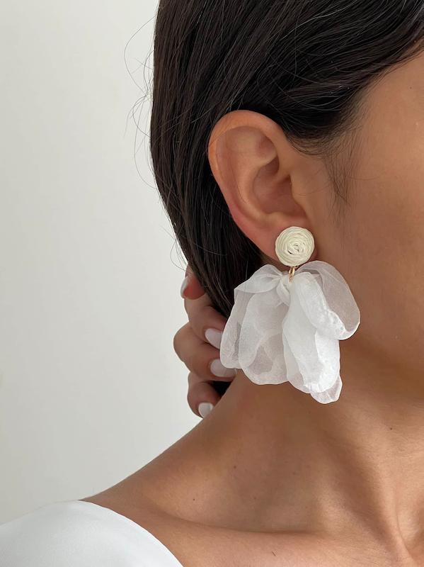 گوشواره پارچه‌ای کنفی