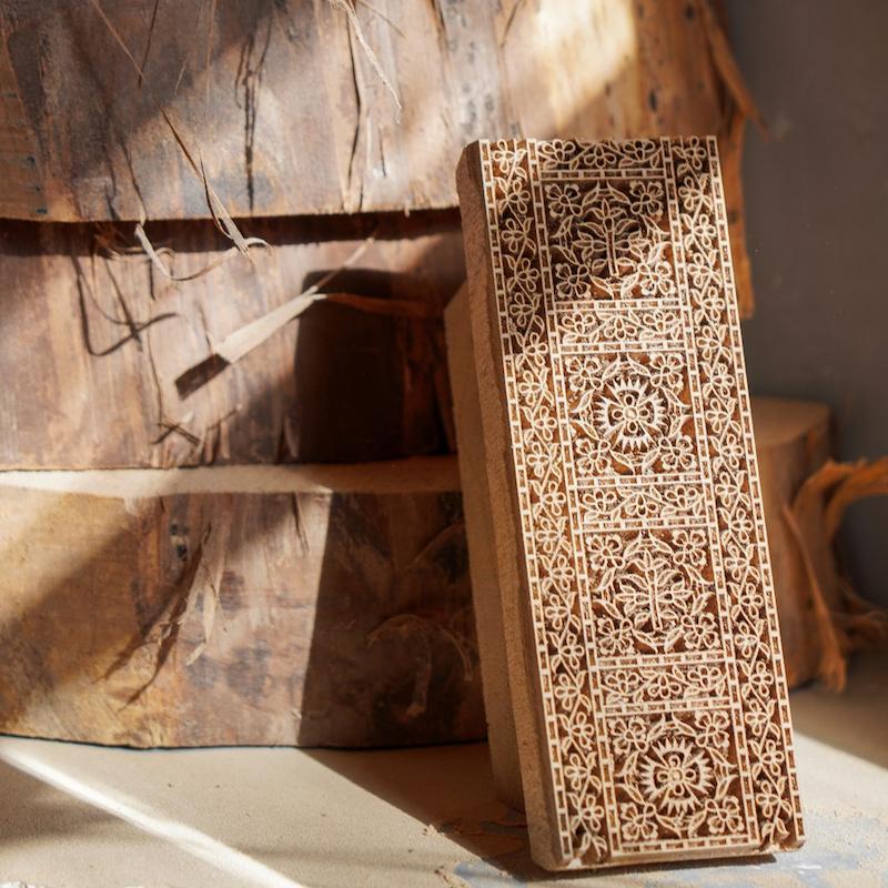 نمای ایستاده قالب طرح زنجیره صندوقی