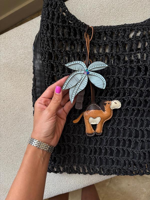 چارم و آویز چرم طبیعی 