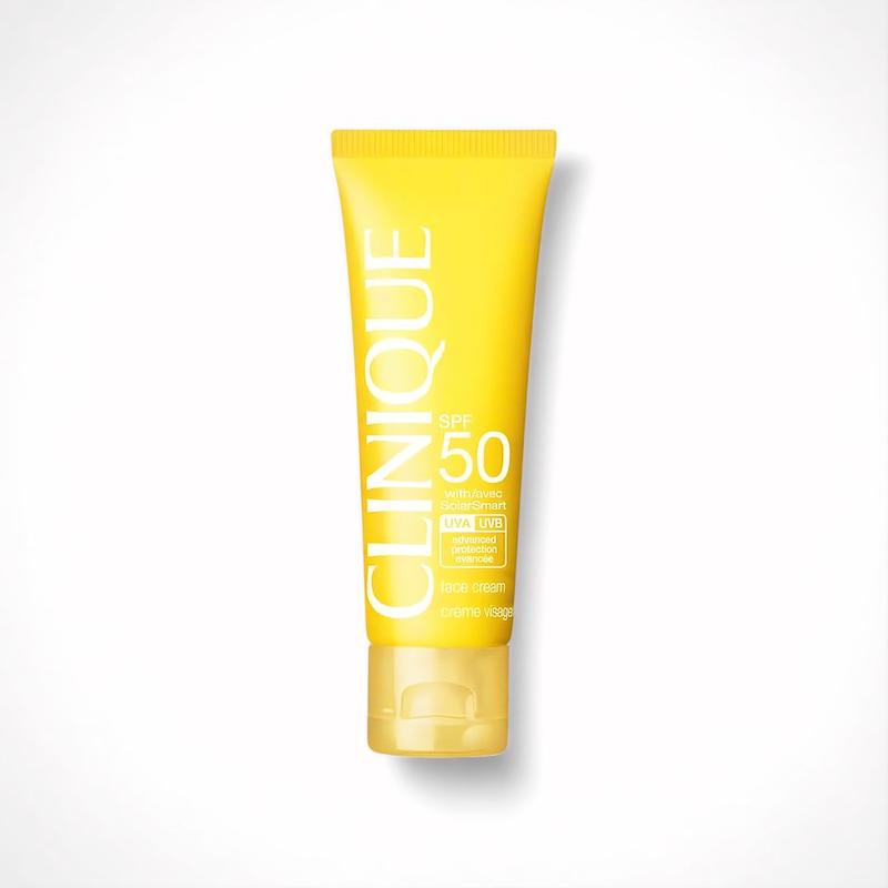 کرم ضد آفتاب بدون چربی کلینیک SPF 50 ویژه پوست حساس / Clinique