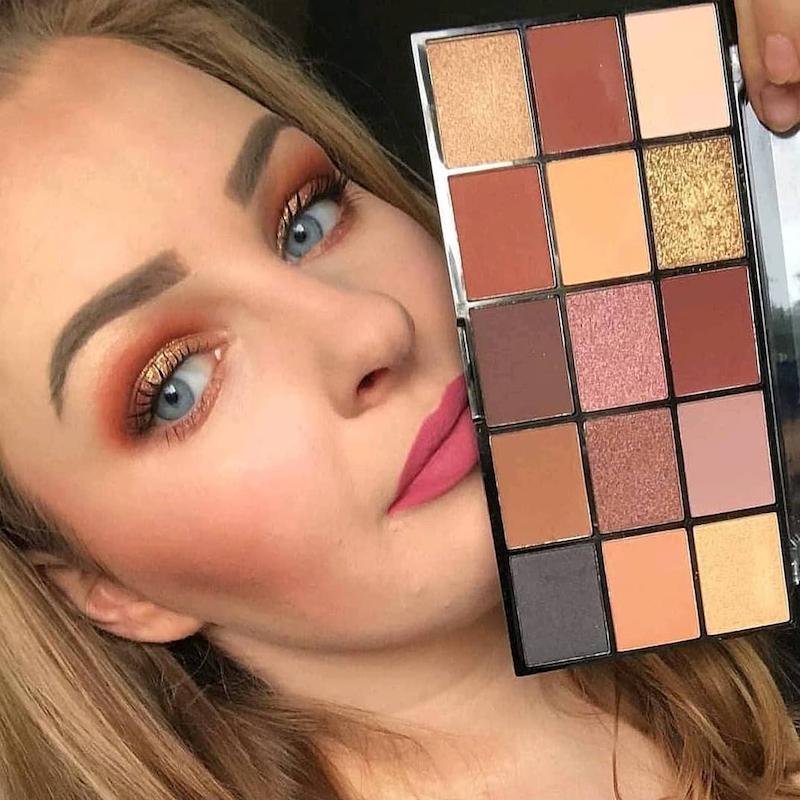 پالت سایه رولوشن مدل ولوت رز Velvet Rose 