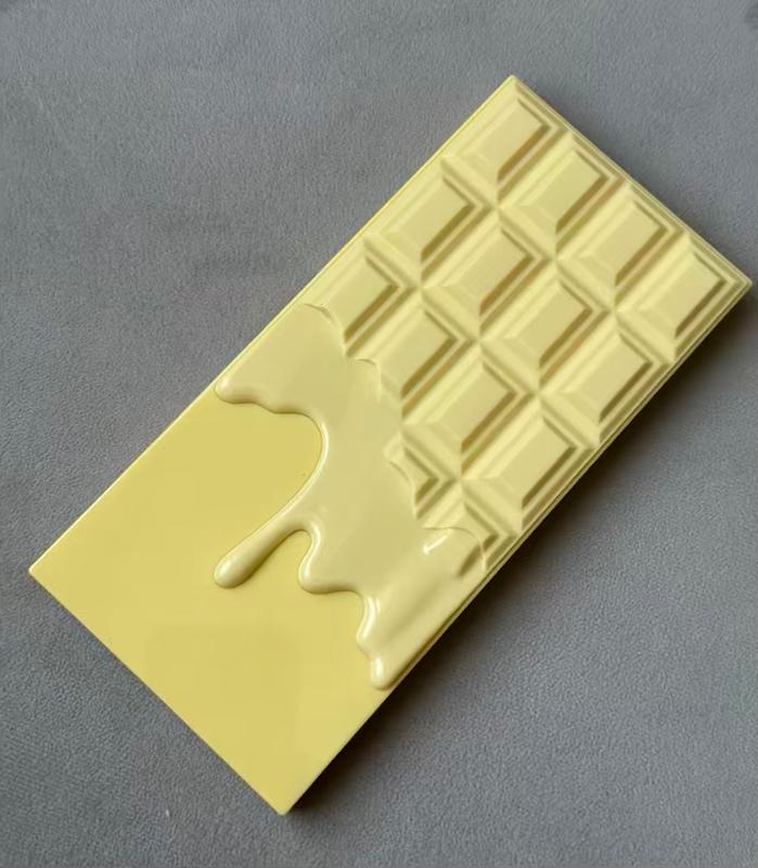 پالت سایه شکلات سفید رولوشن مدل White Chocolate
