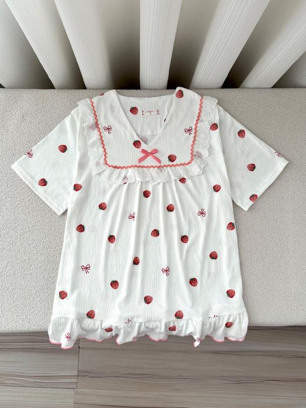 ست تیشرت شلوار توت فرنگی🍓🎀