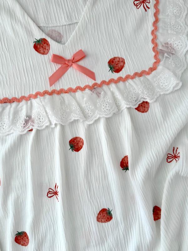 ست تیشرت شلوار توت فرنگی🍓🎀