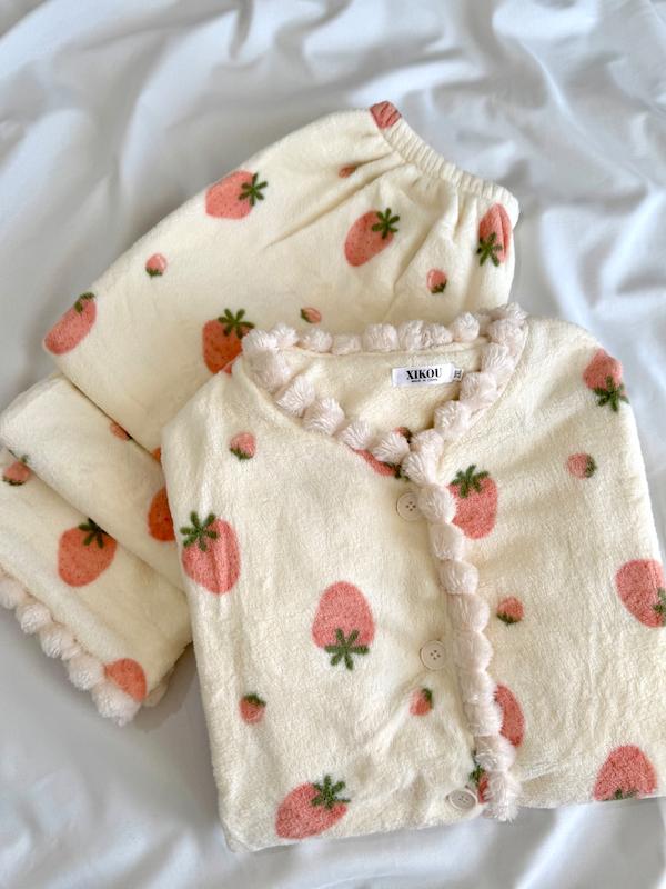 بلوزشلوار تدی توت فرنگی 