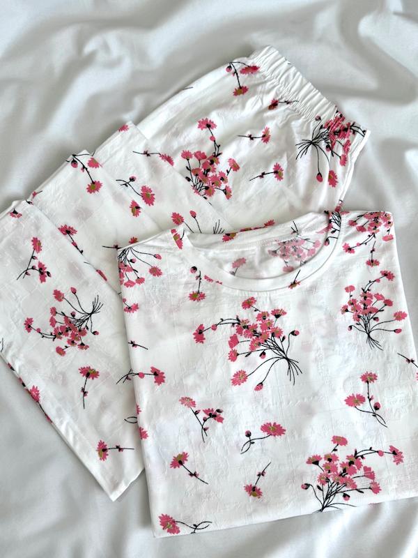 تیشرت شلوار گل قرمز