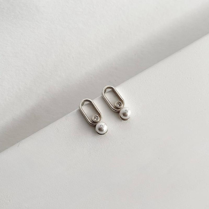 گوشواره مروارید و نگین