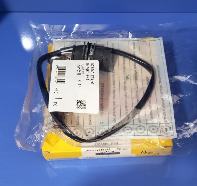 سنسور اکسیژن بالایی me17 طرح بوش BOSCH - برند NTK ژاپن سوکت مشکی ۴ فیش