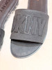 صندل DKNY