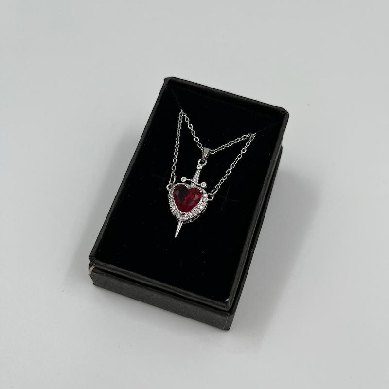 گردنبند ست قلب و شمشیر 