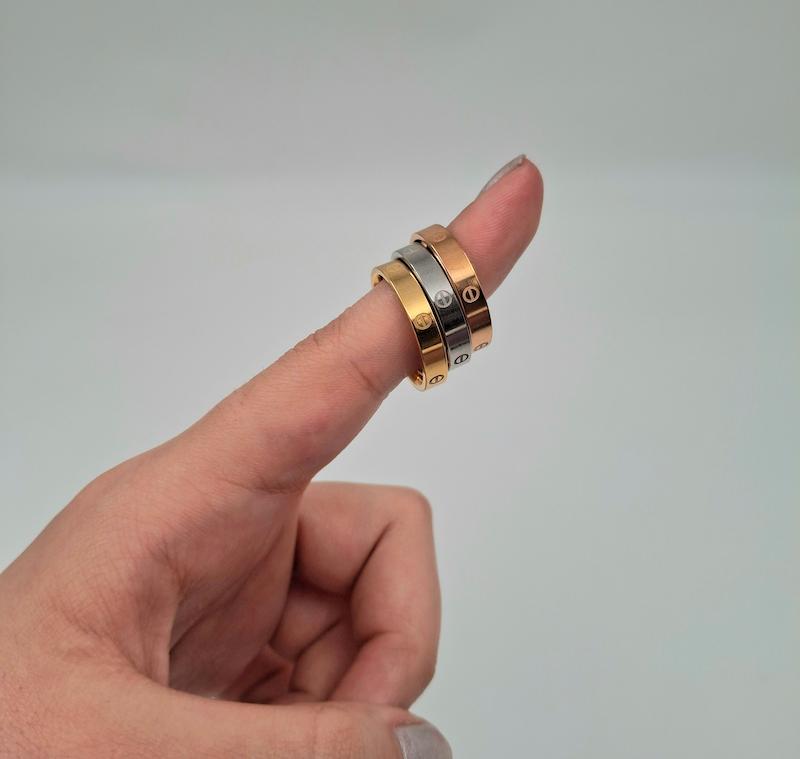 انگشتر کارتیر لاو