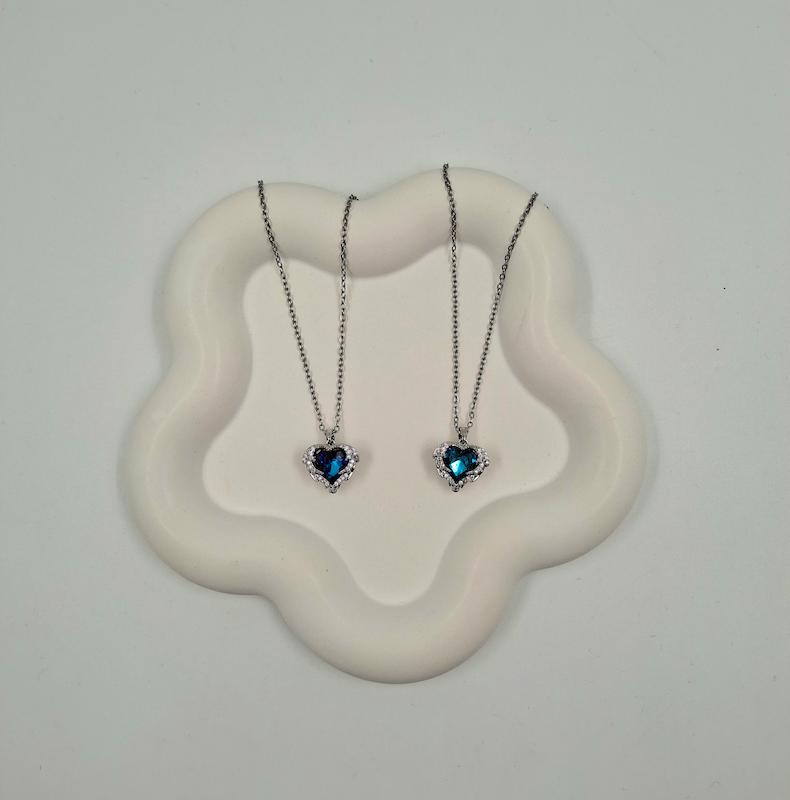 گردنبند قلب آبی