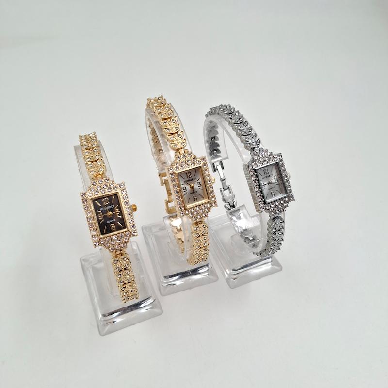 ساعت نگین دار هانگری