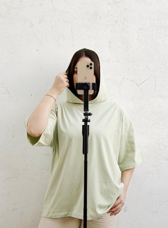تیشرت کلاهدار