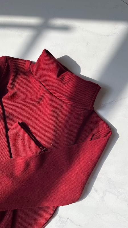 یقه اسکی زرشکی