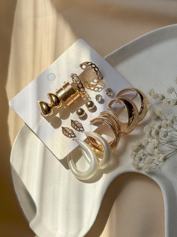 گوشواره پکی اشکی و کارتیه