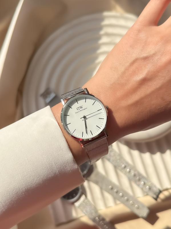 ساعت بند حصیری گرد دنیل ولینگتون Daniel Wellington