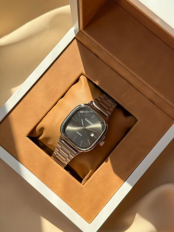 ساعت کاسیو اولدمانی casio old money ( صفحه مشکی )