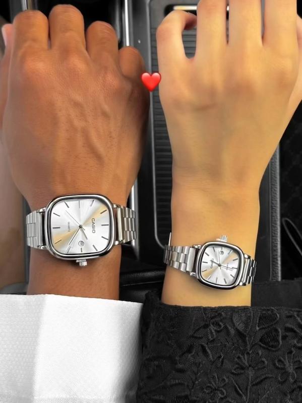 ساعت کاسیو اولدمانی casio old money ( تمام نقره ای )