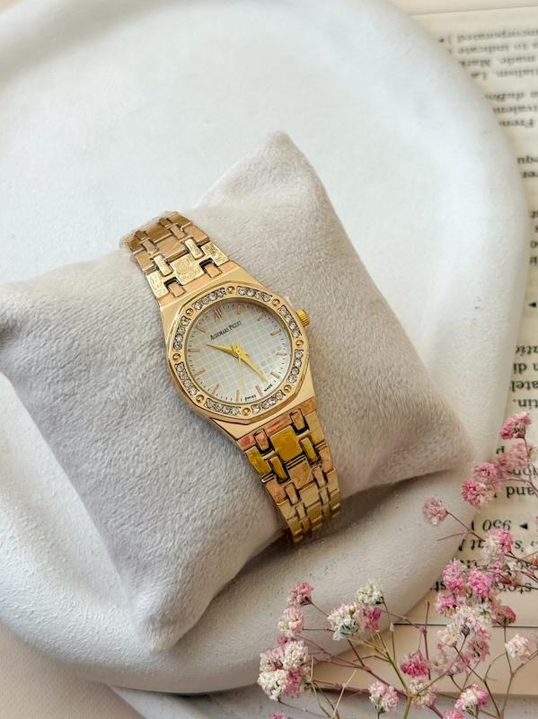 ساعت زنانه AP ( طلایی )