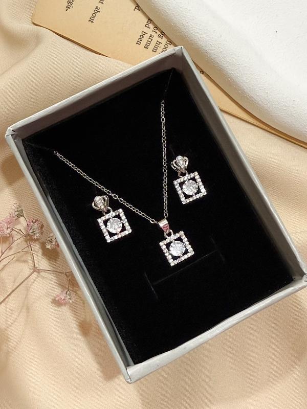 نیمست جواهری کویین