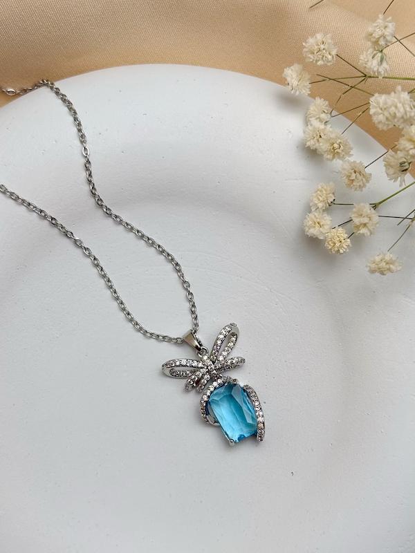 گردنبند پاپیون جواهری آبی