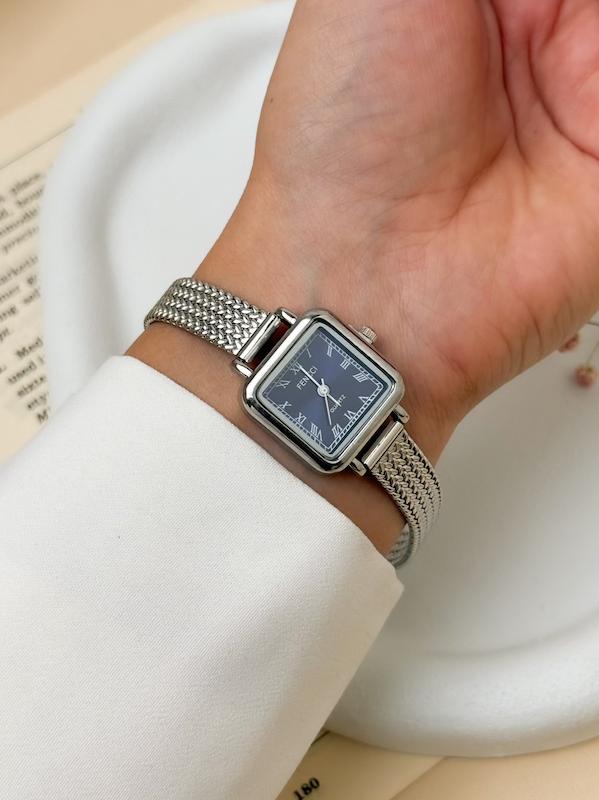 ساعت زنانه فنسی بند حصیری ( سری نقره ای )