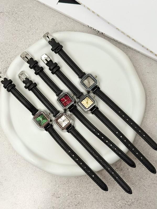 ساعت چرمی فلورا مینیمال