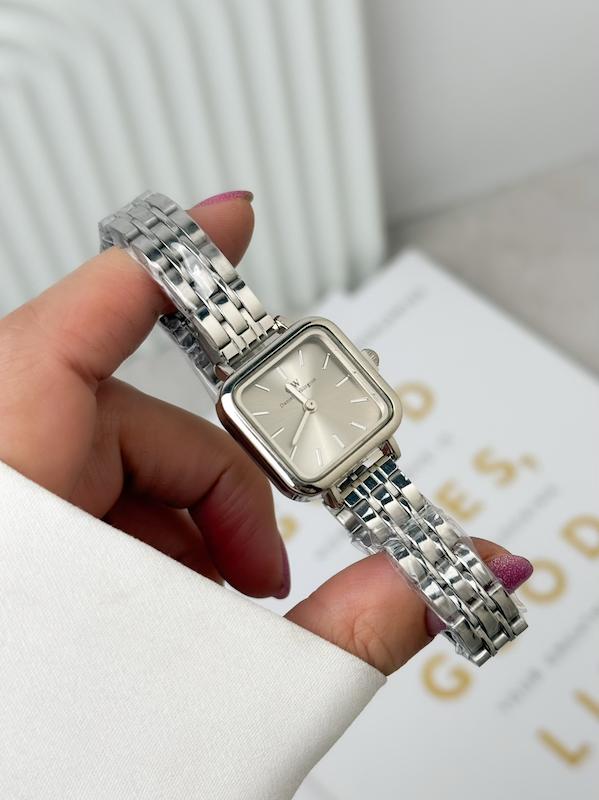 ساعت زنانه دنیل ولینگتون مربعی ( سری نقره ای )Daniel Wellington