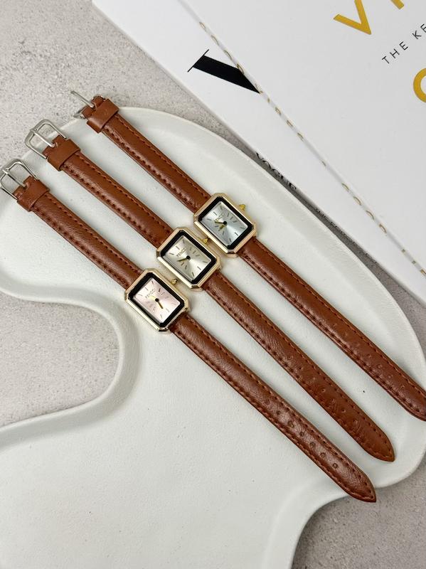 ساعت زنانه چرم فنسی قهوه ای روشن 