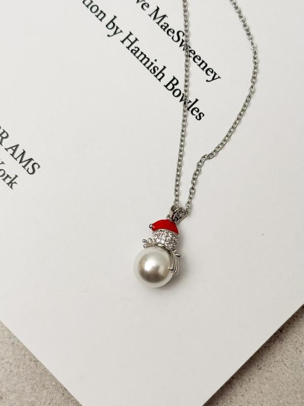 گردنبند مینیمال آدم برفی