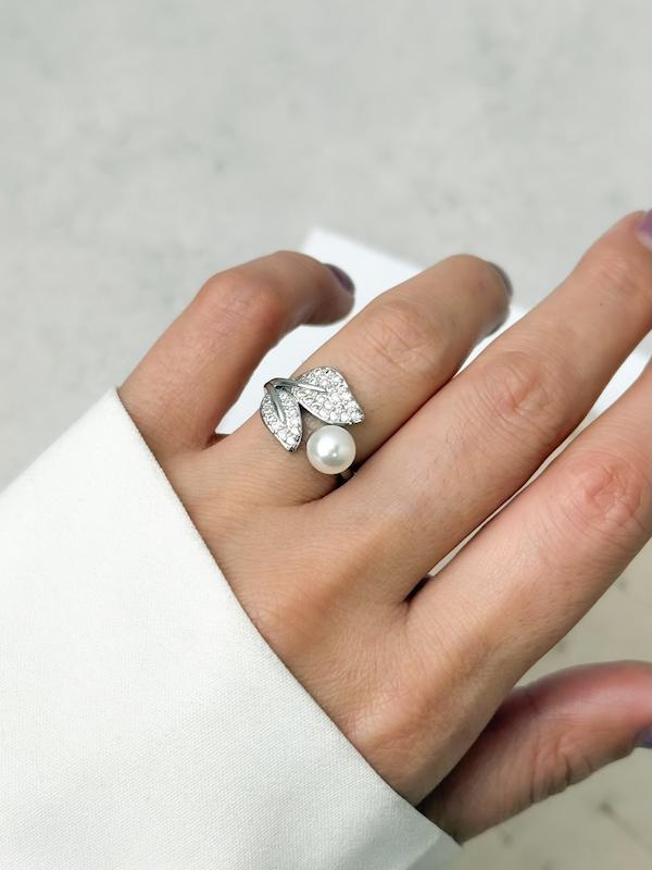 انگشتر جواهری زنانه برگ و مروارید