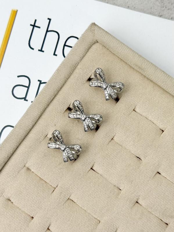 انگشتر جواهری پاپیون