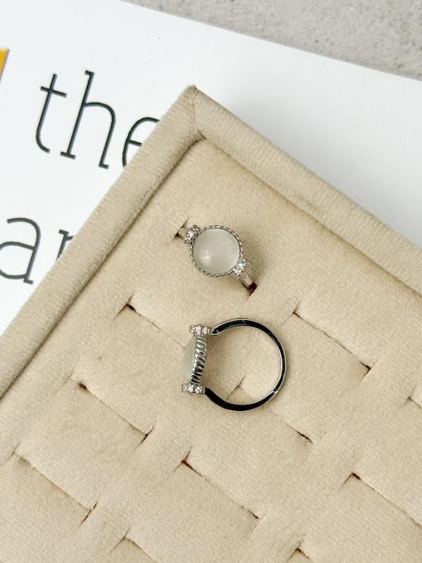 انگشتر زنانه هانا