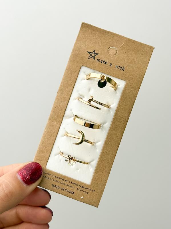 پک انگشتر ماه و میخی