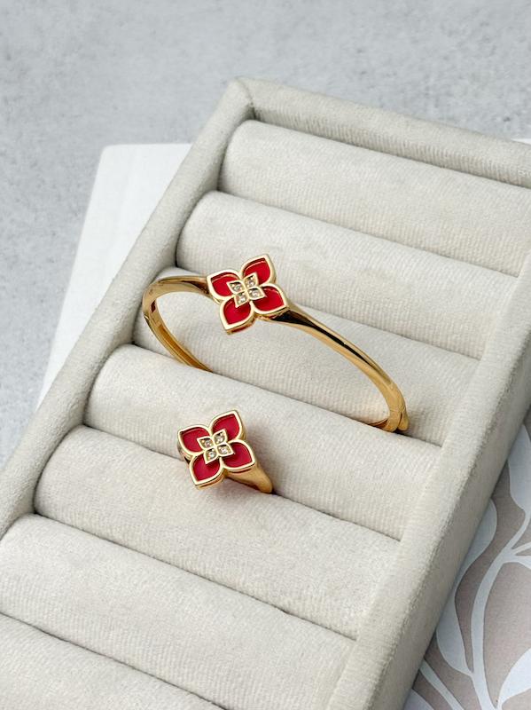 ست دستبند و انگشتر روبرتو کویین چری