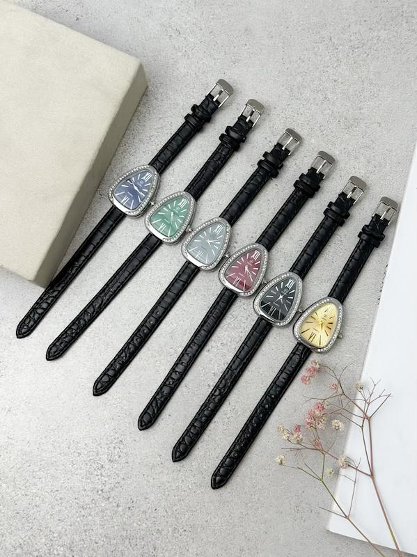 ساعت زنانه چرم ماری فلورا